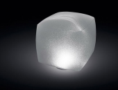 Надувная плавающая подсветка Intex Куб с иллюминацией 23*22см 28694